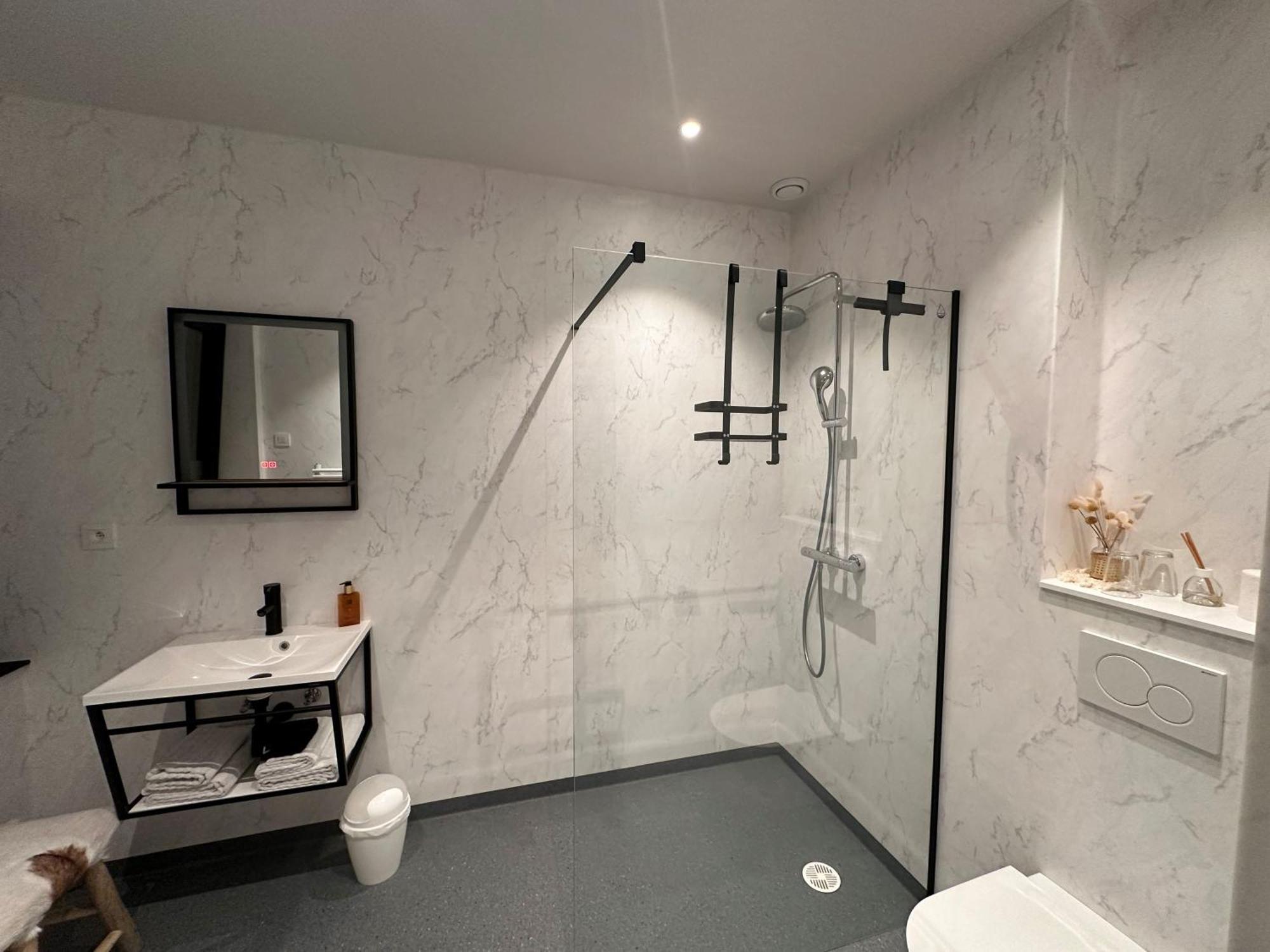 Hotel - B&B Elementum Кортрейк Екстериор снимка