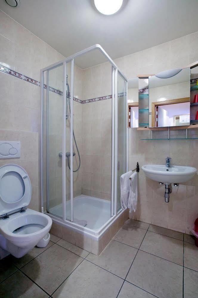 Hotel - B&B Elementum Кортрейк Екстериор снимка