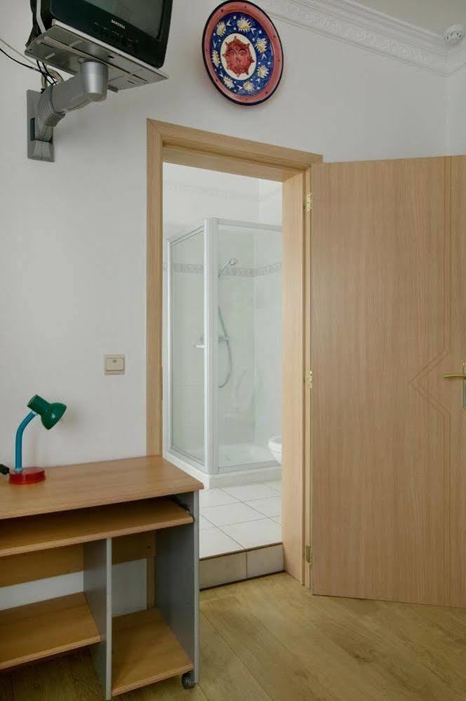 Hotel - B&B Elementum Кортрейк Екстериор снимка
